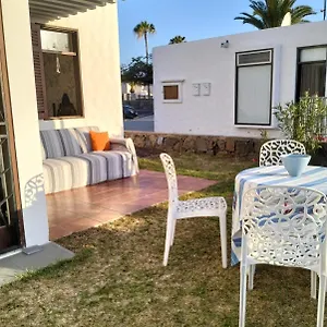 apartamento-con-jardn-y-piscina.in-canary-islands.com/